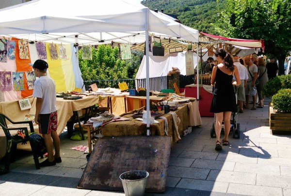 El mercat té lloc a l'avinguda Comtes del Pallars (foto: Ajuntament de Sort)